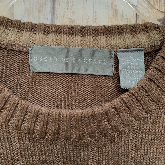 SOLD Oscar De La Renta Cable Knit Pullover Sweater - Picture 6 of 8